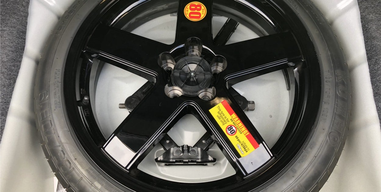 Ford mustang outlet spare tire kit